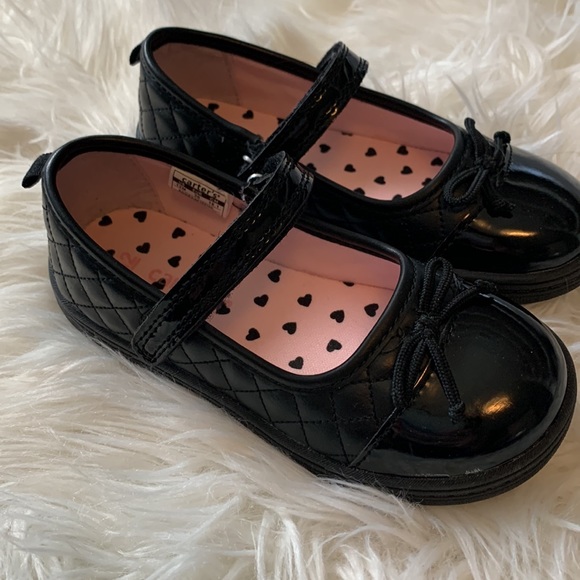 NWOT Carters Girls Dress Shoes - Picture 2 of 4